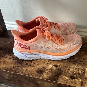 Hoka Clifton 8 Womens size 9 worn 3 times